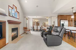 4730 Walnut Grove Ln N, Plymouth, MN 55446 - Photo 14