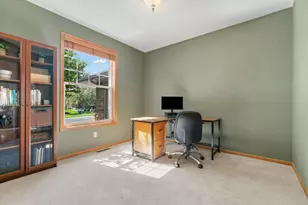 4730 Walnut Grove Ln N, Plymouth, MN 55446 - Photo 8