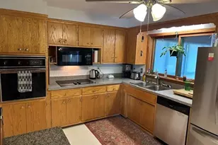 765 Rose Pl, Roseville, MN 55113 - Photo 12