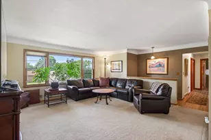 765 Rose Pl, Roseville, MN 55113 - Photo 6
