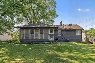 765 Rose Pl, Roseville, MN 55113 - Photo 30