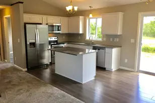 3423 Maple Drive S, Cambridge, MN 55008 - Photo 2