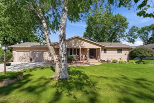 1709 6th St SW, Willmar, MN 56201 - Photo 4