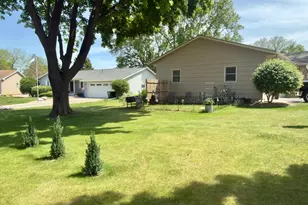 1709 6th St SW, Willmar, MN 56201 - Photo 6