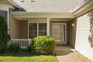 909 Bahls Dr, Hastings, MN 55033 - Photo 2