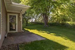 909 Bahls Dr, Hastings, MN 55033 - Photo 18