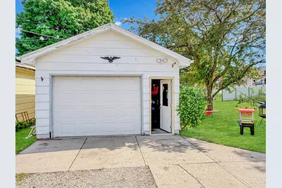 720 E 3rd Street, Fairmont, MN 56031 - Photo 2