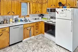 720 E 3rd St, Fairmont, MN 56031 - Photo 16