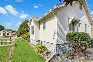 720 E 3rd St, Fairmont, MN 56031 - Photo 4