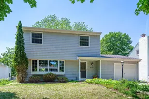 2131 9th Ave NE, Rochester, MN 55906 - Photo 2