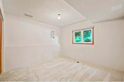 8009 W 104th Street, Bloomington, MN 55438 - Photo 16