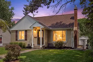 2744 Zenith Ave N, Robbinsdale, MN 55422 - Photo 2