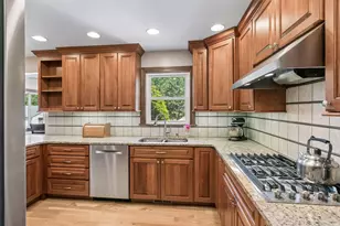 2744 Zenith Ave N, Robbinsdale, MN 55422 - Photo 10