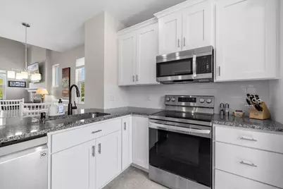 2673 New Century Place E, Maplewood, MN 55119 - Photo 24