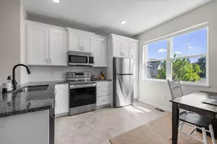 2673 New Century Pl E, Maplewood, MN 55119 - Photo 20