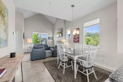 2673 New Century Place E, Maplewood, MN 55119 - Photo 18