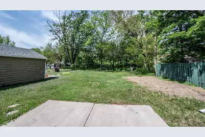 4151 Xenia Avenue N, Robbinsdale, MN 55422 - Photo 6