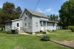 106 Boulevard St, Belview, MN 56214 - Photo 1