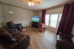 908 Trailview St, Bovey, MN 55709 - Photo 16