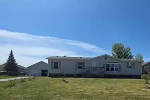 908 Trailview St, Bovey, MN 55709 - Photo 2