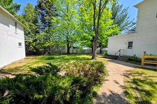 9 4th Ave, Shell Lake, WI 54871 - Photo 8