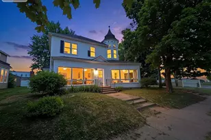 9 4th Ave, Shell Lake, WI 54871 - Photo 4
