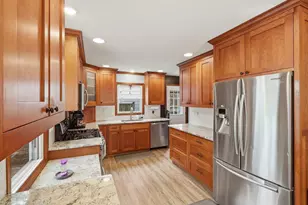 1102 Delaware Ave, West Saint Paul, MN 55118 - Photo 6
