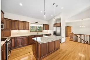1404 Heritage Ave NW, Hutchinson, MN 55350 - Photo 8