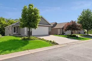 2314 Rangeview Ln, River Falls, WI 54022 - Photo 2