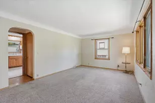 568 Shryer Ave W, Roseville, MN 55113 - Photo 6