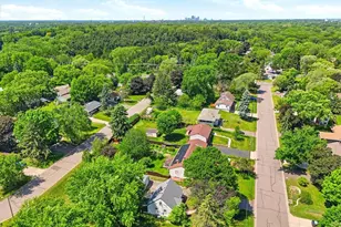 568 Shryer Ave W, Roseville, MN 55113 - Photo 28