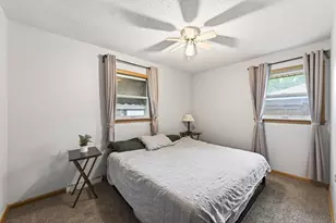 6102 Hampshire Ave N, Crystal, MN 55428 - Photo 18