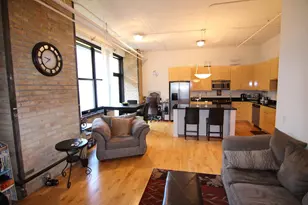 290 Market St, Minneapolis, MN 55405 - Photo 1