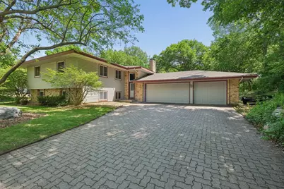 3203 Red Oak Circle S, Burnsville, MN 55337 - Photo 2