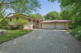 3203 Red Oak Cir S, Burnsville, MN 55337 - Photo 2