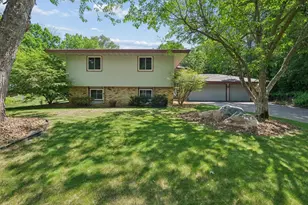 3203 Red Oak Cir S, Burnsville, MN 55337 - Photo 4