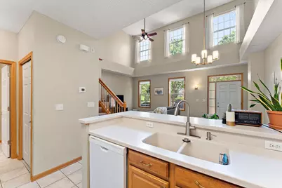 1610 Woodlynn Avenue #3, Maplewood, MN 55109 - Photo 14