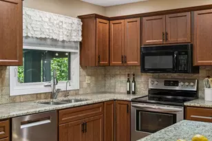 11304 19th Ave S, Burnsville, MN 55337 - Photo 14