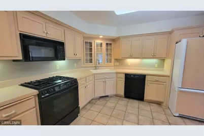 1374 Field Creek Circle, Victoria, MN 55386 - Photo 8