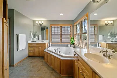 2297 Fieldstone Curve, Woodbury, MN 55129 - Photo 14