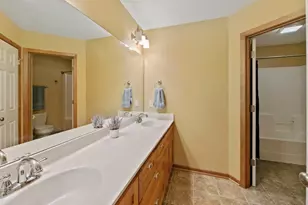 2297 Fieldstone Curve, Woodbury, MN 55129 - Photo 18