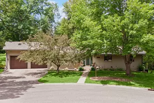 11130 20th St Ct N, Lake Elmo, MN 55042 - Photo 2