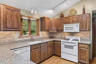 11130 20th St Ct N, Lake Elmo, MN 55042 - Photo 16