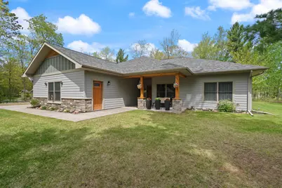 1105 W Taylor Avenue, Cloquet, MN 55720 - Photo 1