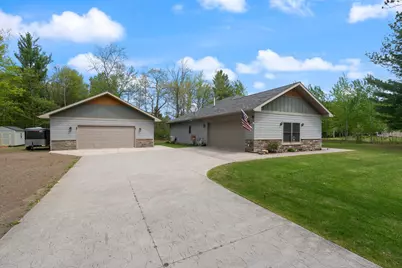 1105 W Taylor Avenue, Cloquet, MN 55720 - Photo 4