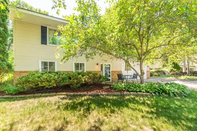 12905 Viking Drive, Burnsville, MN 55337 - Photo 32