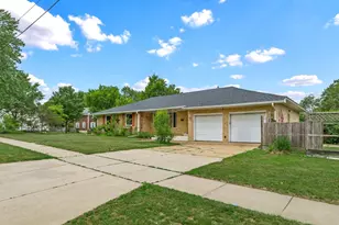 334 Margaret St, Eau Claire, WI 54701 - Photo 2