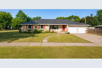 334 Margaret Street, Eau Claire, WI 54701 - Photo 1