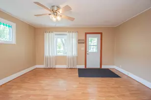 1007 11th St N, Fargo, ND 58102 - Photo 4