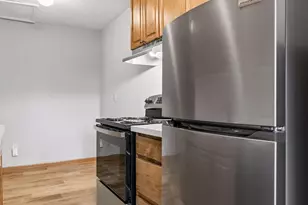1318 Landmark Trail N, Hopkins, MN 55343 - Photo 20